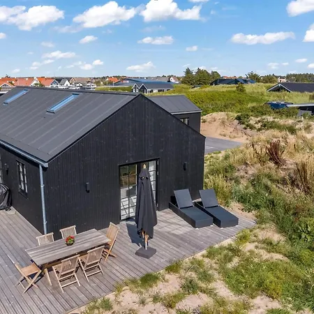 Selvi - 500m From The Sea By Interhome